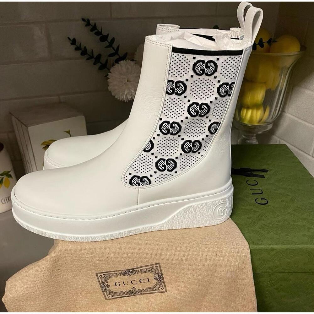 BNWT Gucci Women’s GG Jersey Chelsea Boots In White Size 39.5 US 9.5 $1,295 - Picture 3 of 9